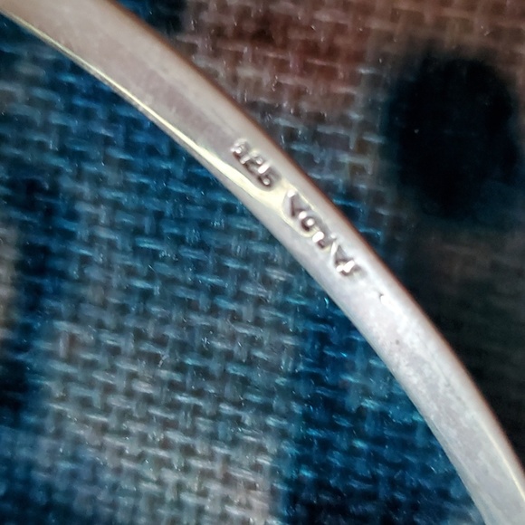 Sarda Artisan Gem Collection of Bali Sterling Silver Collar Necklace - Picture 9 of 16